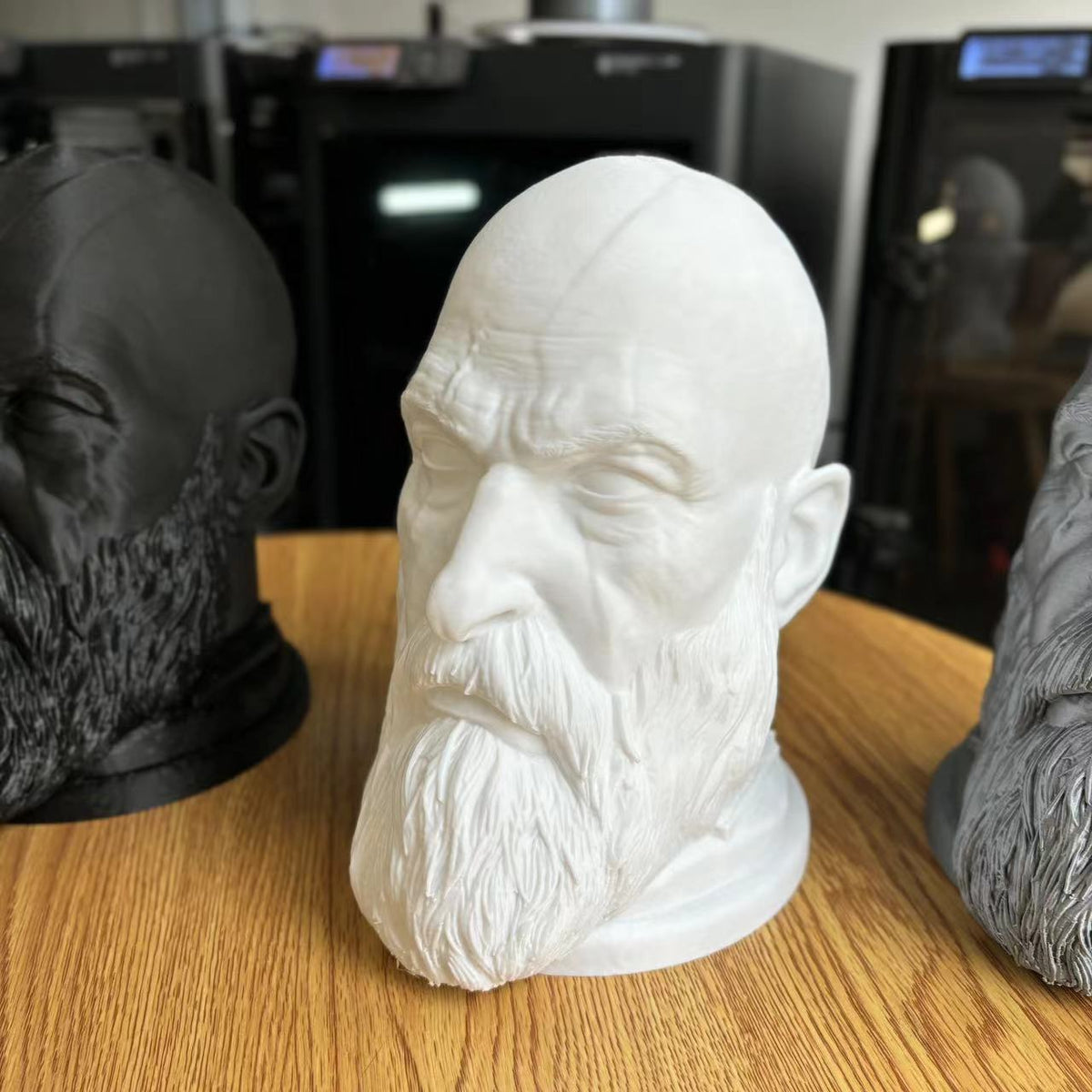Warrior Kratos Head Sculpture Earphone